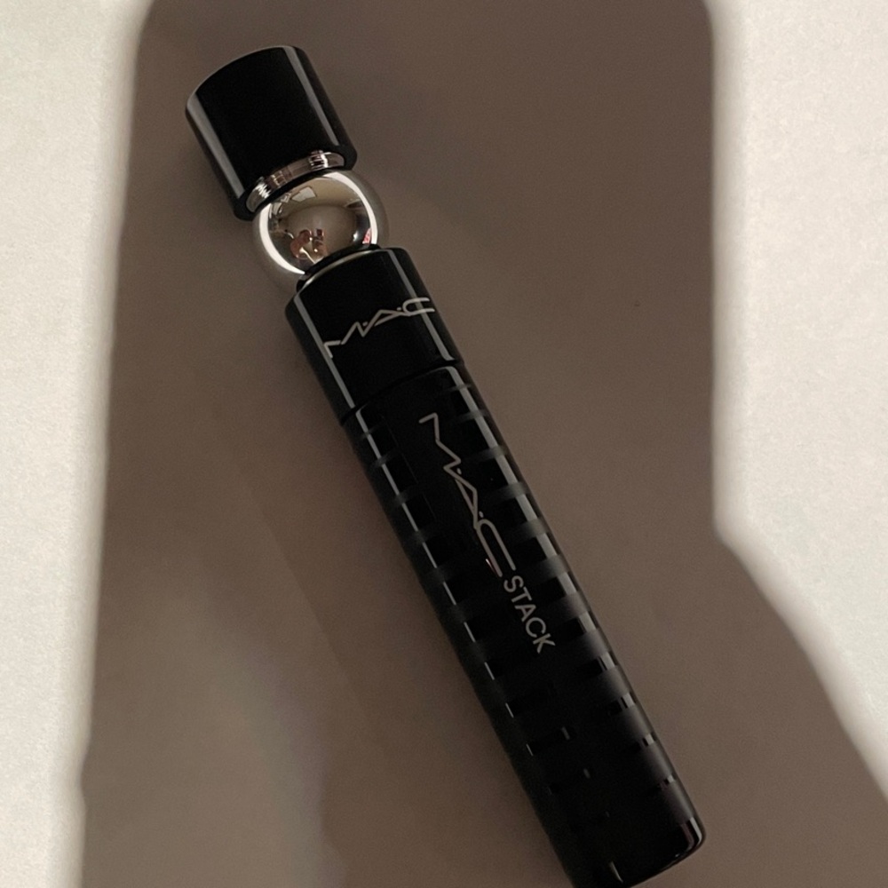 MAC Stack Mascara